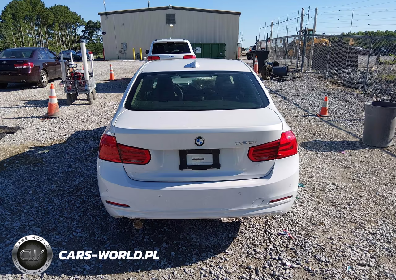 2017 BMW 320I VIN:WBA8E1G58HNU12593 - 16