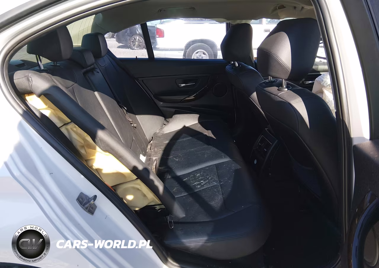 2017 BMW 320I VIN:WBA8E1G58HNU12593 - 8