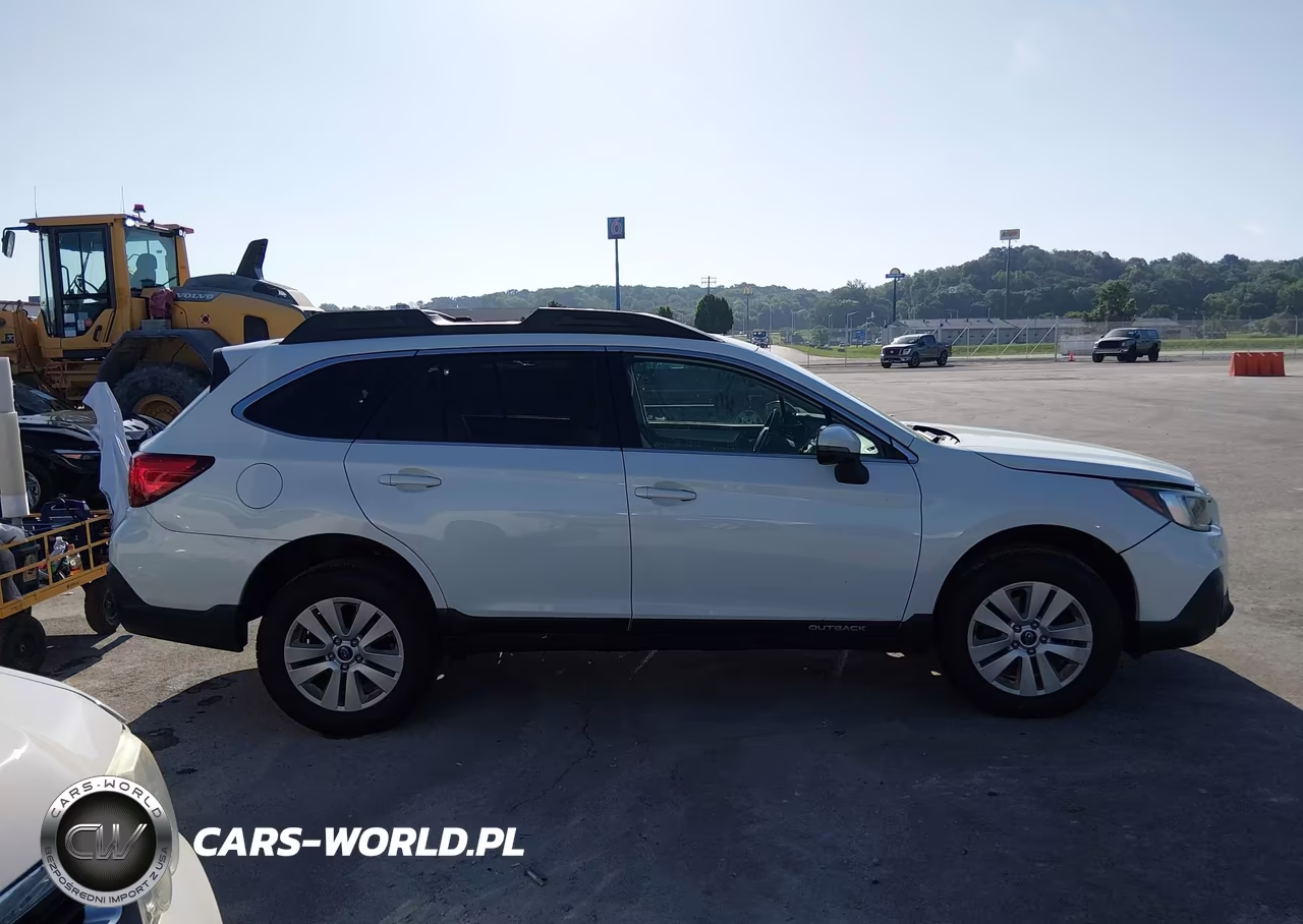 2019 Subaru Outback 2.5I Premium VIN:4S4BSAHC2K3282114 - 13