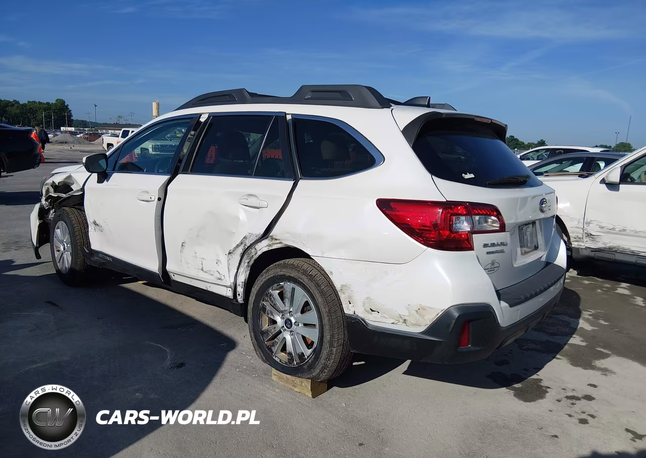 2019 Subaru Outback 2.5I Premium VIN:4S4BSAHC2K3282114 - 3