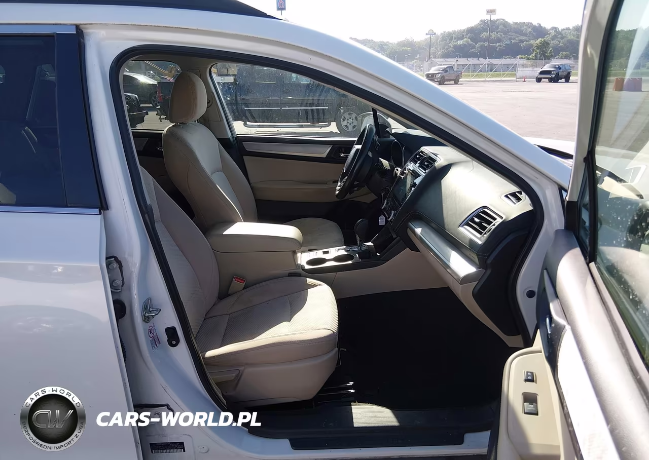 2019 Subaru Outback 2.5I Premium VIN:4S4BSAHC2K3282114 - 5