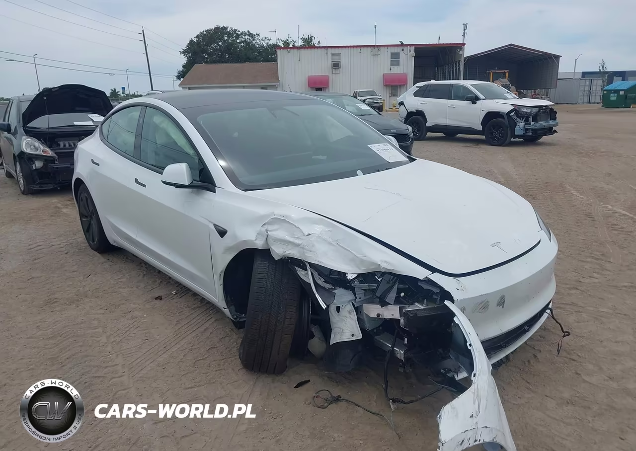2025 Tesla Model 3 Long Range Rear-Wheel Drive-Standard Rear-Wheel Drive – zdjęcie 1 z 15