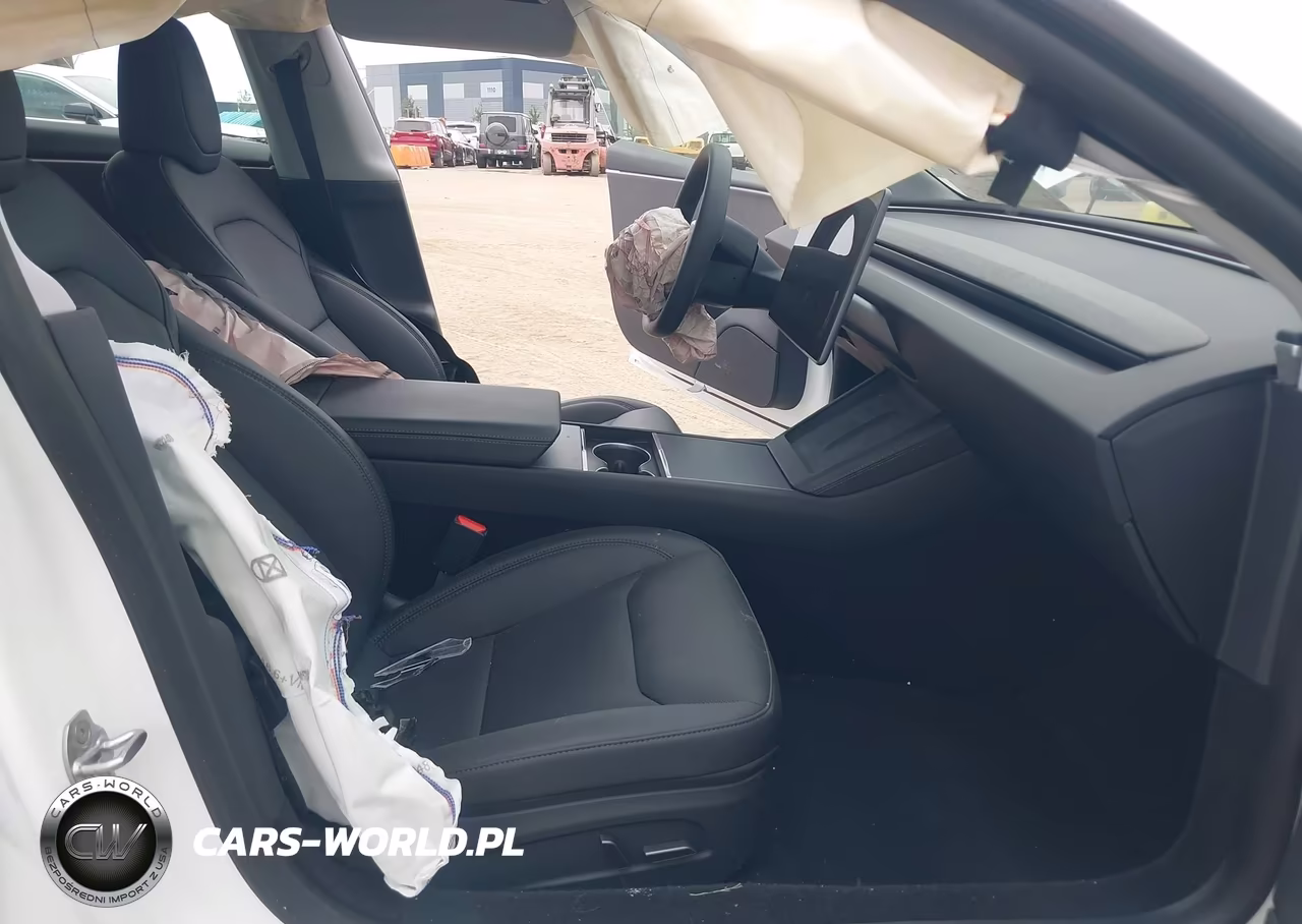 2025 Tesla Model 3 Long Range Rear-Wheel Drive-Standard Rear-Wheel Drive VIN:5YJ3E1EA3SF058646 - 5