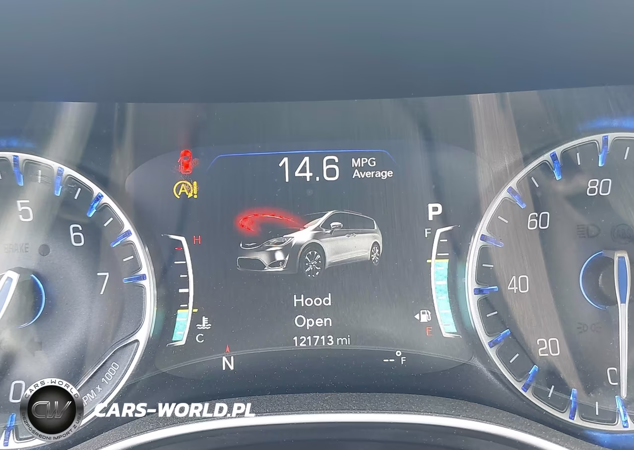 2018 Chrysler Pacifica Touring L Plus VIN:2C4RC1EG2JR193754 - 15