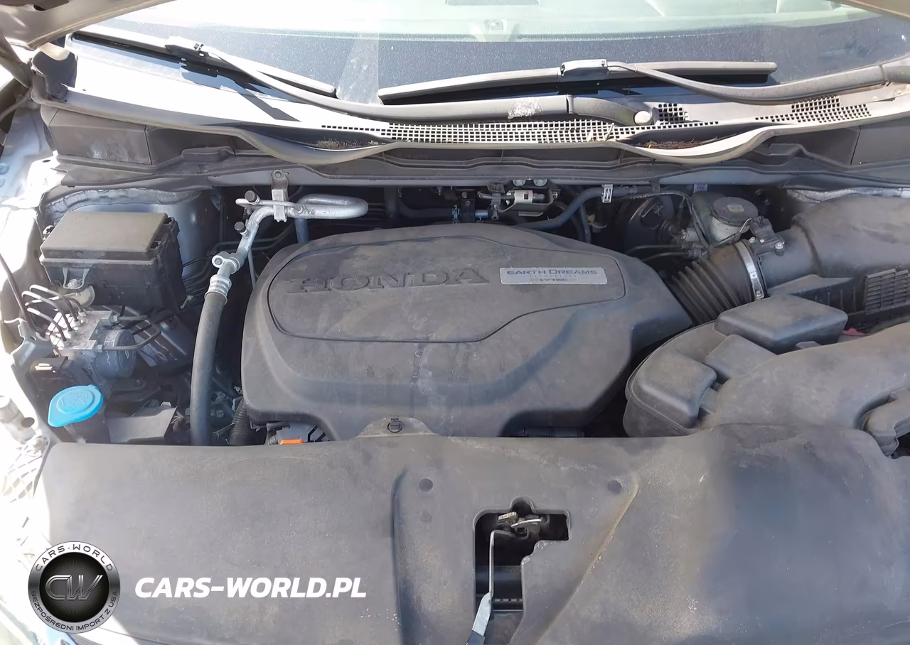 2018 Honda Odyssey Lx VIN:5FNRL6H2XJB105896 - 10