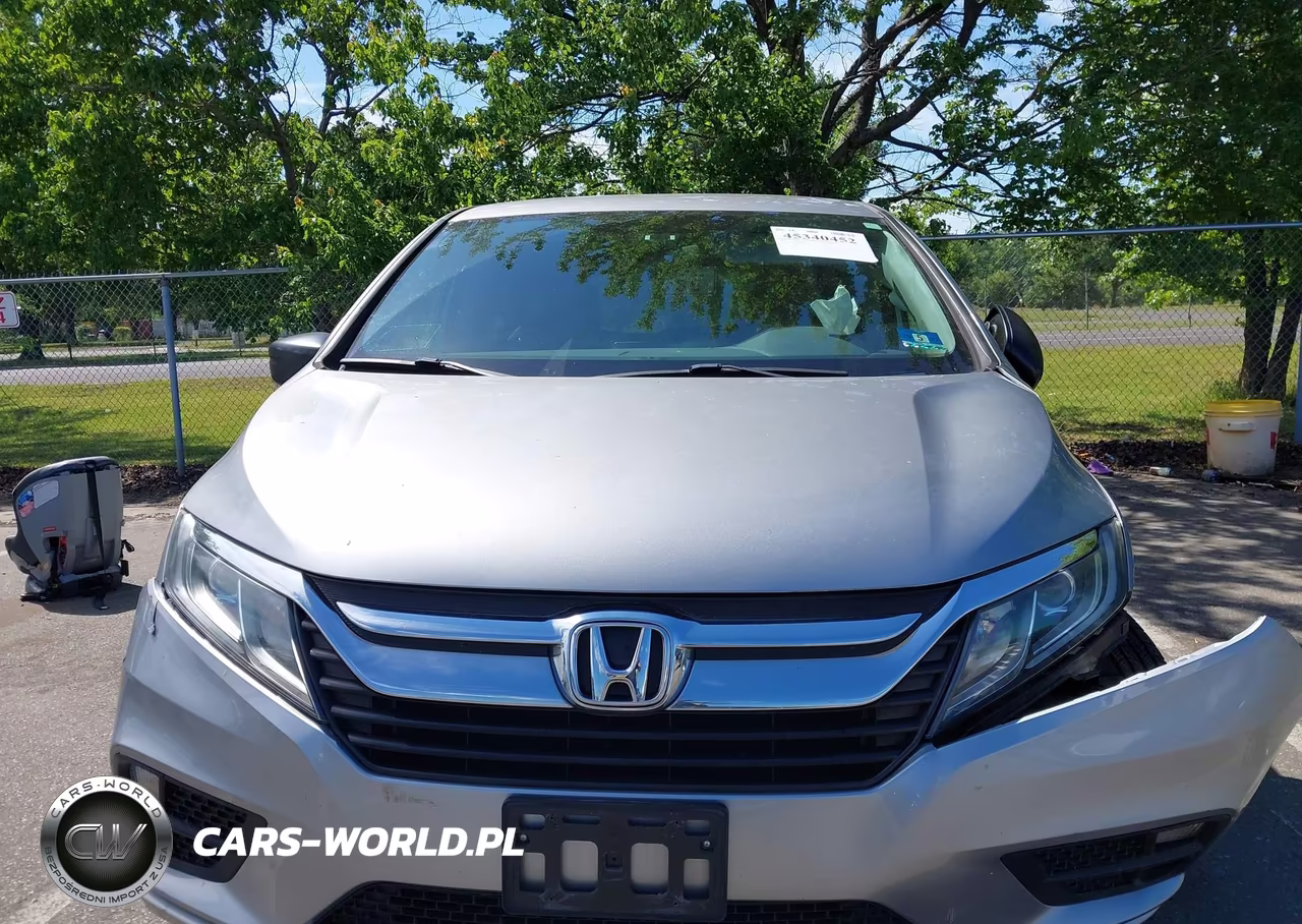 2018 Honda Odyssey Lx VIN:5FNRL6H2XJB105896 - 12
