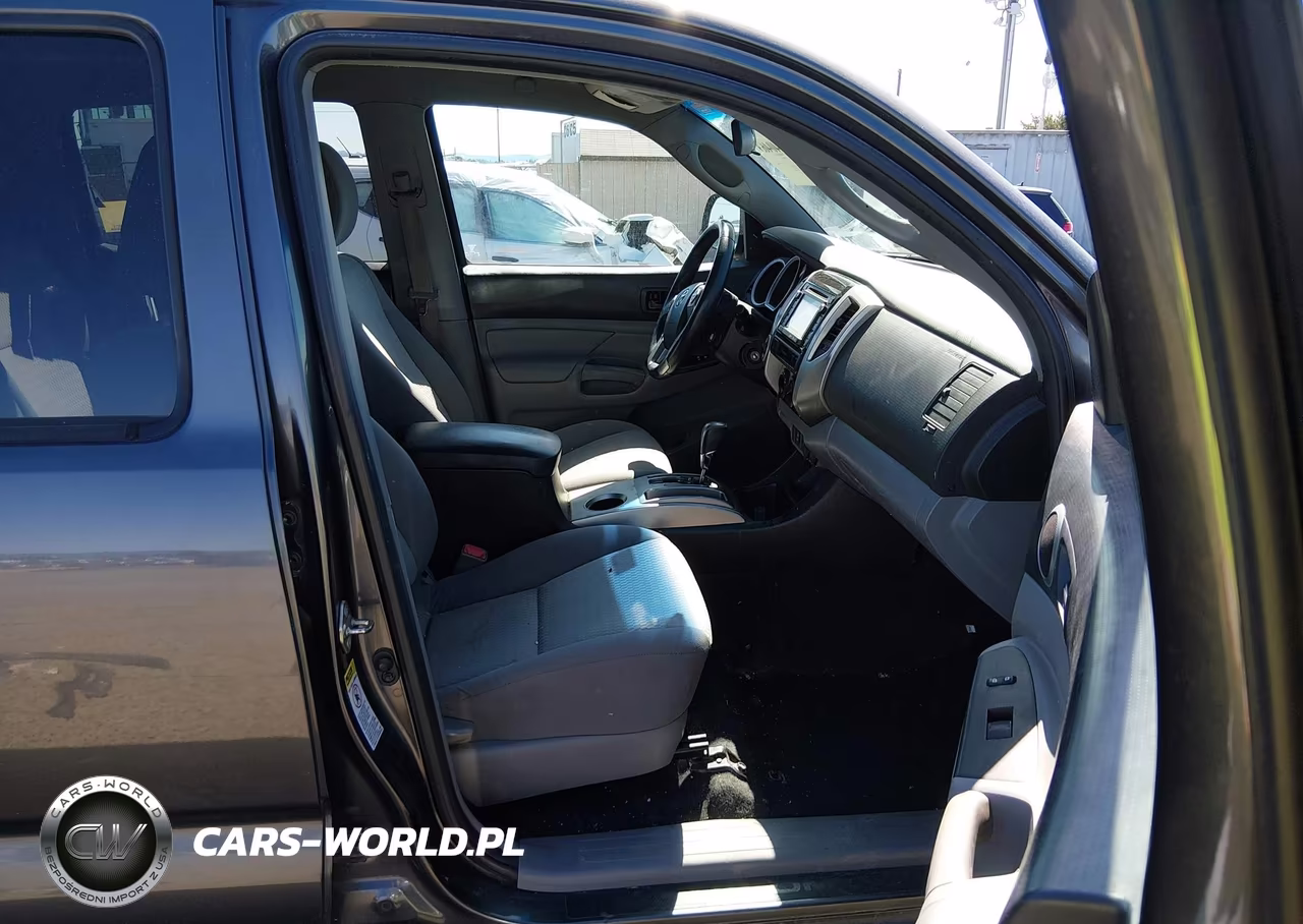 2015 Toyota Tacoma Base V6 VIN:3TMMU4FN8FM080685 - 5