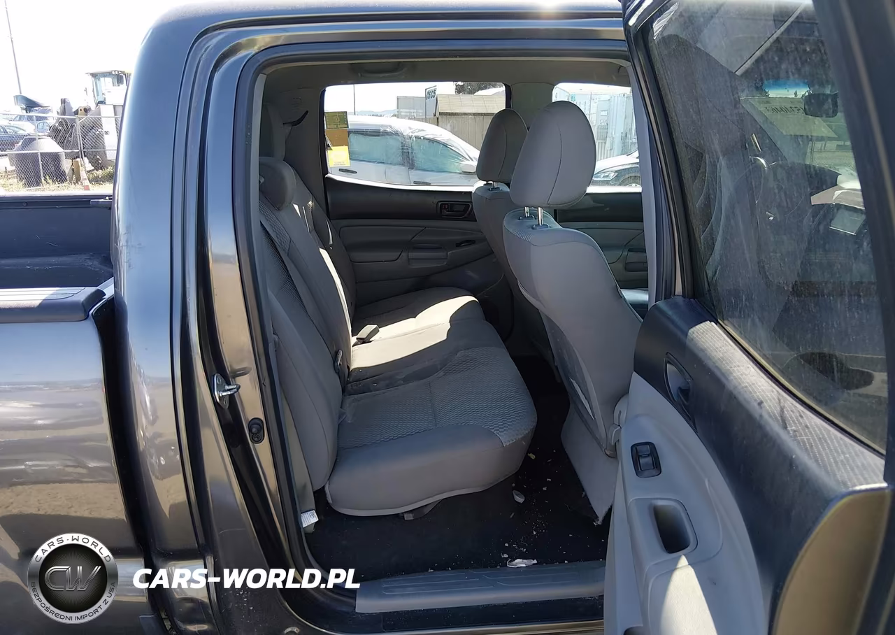 2015 Toyota Tacoma Base V6 VIN:3TMMU4FN8FM080685 - 8