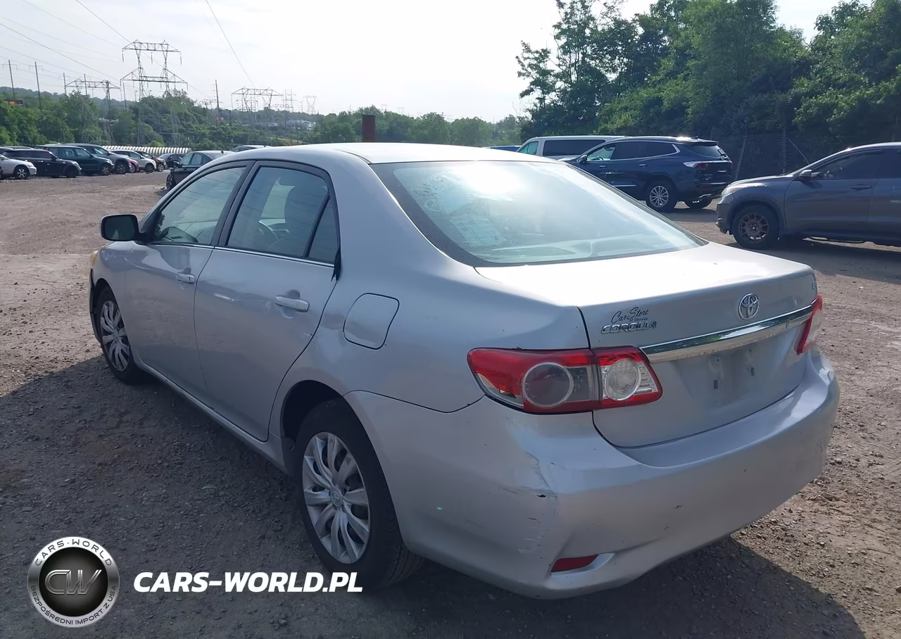 2013 Toyota Corolla Le VIN:2T1BU4EE6DC951193 - 3