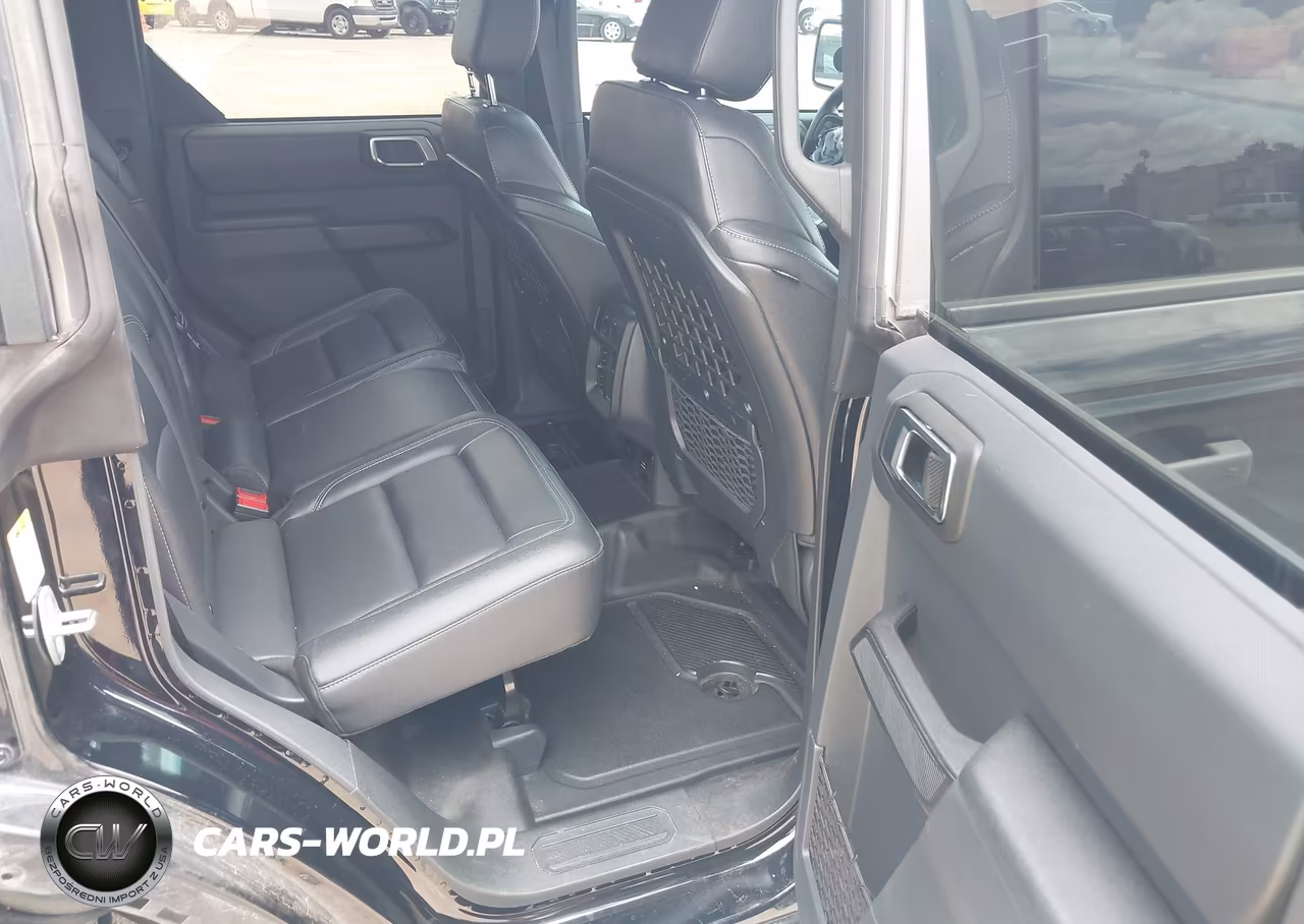 2025 Ford Bronco Big Bend VIN:1FMDE7BH0SLA83084 - 8