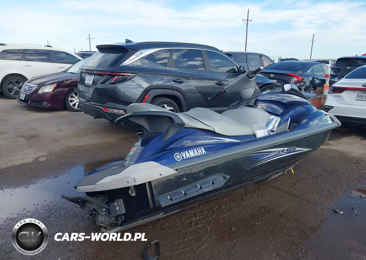 2011 Yamaha Fx Cruiser VIN:YAMA1300F111 - 4