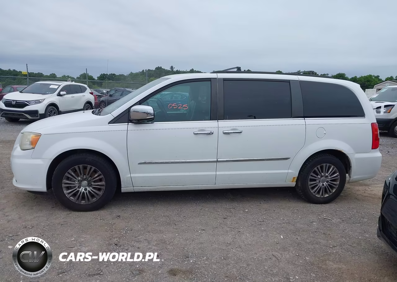 2014 Chrysler Town & Country Touring-L VIN:2C4RC1CG5ER107586 - 14
