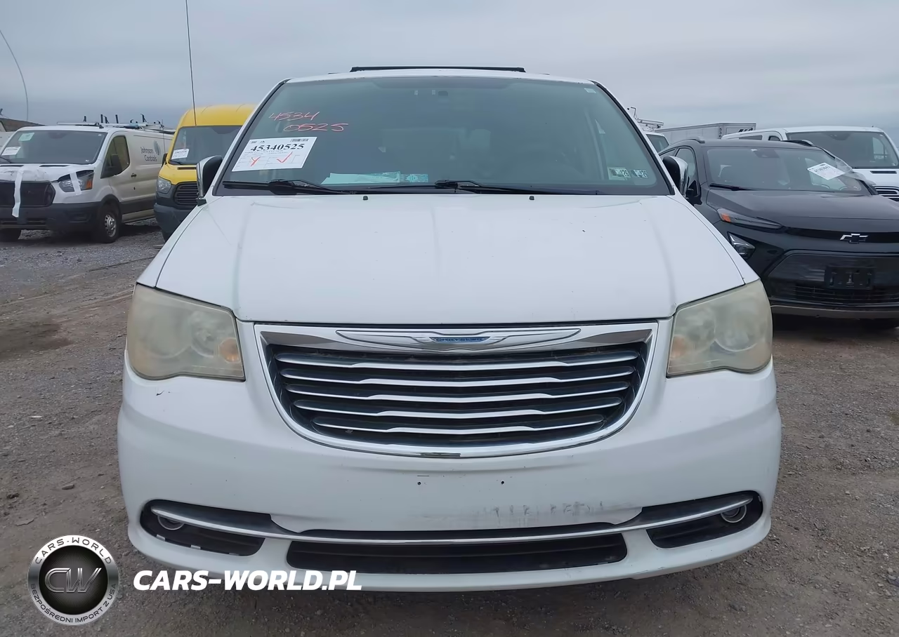 2014 Chrysler Town & Country Touring-L VIN:2C4RC1CG5ER107586 - 6