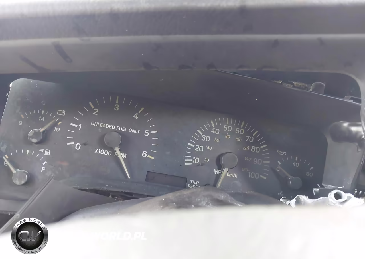 1999 Jeep Cherokee Classic-Sport VIN:1J4FF68S6XL647913 - 7