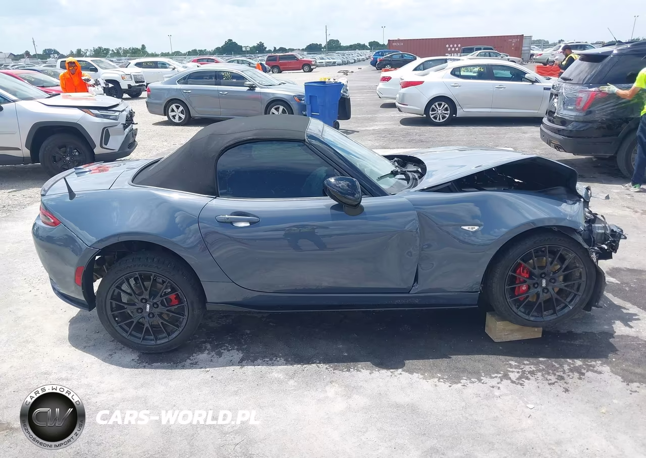 2021 Mazda Mx-5 Miata Club VIN:JM1NDAC78M0454270 - 14