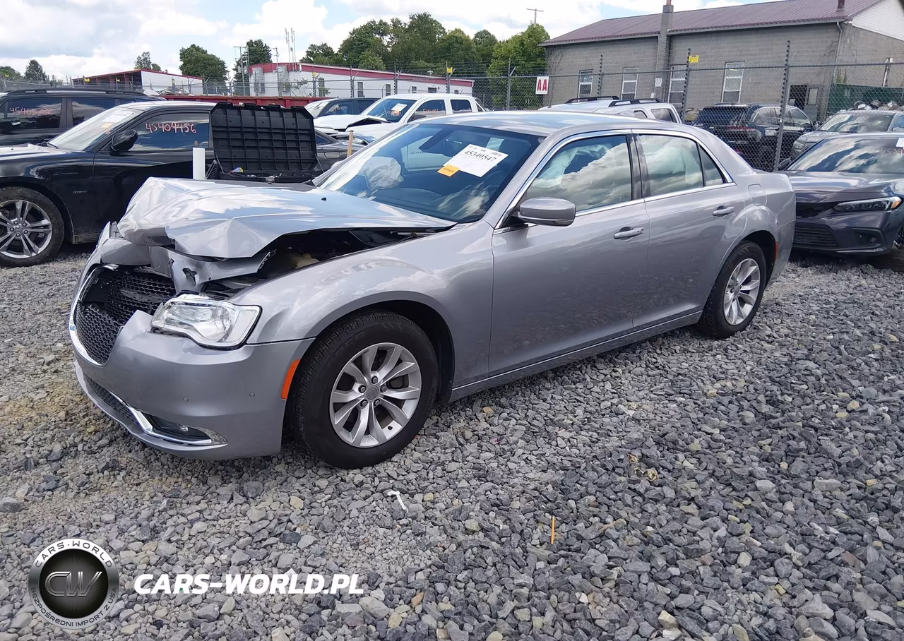 2015 Chrysler 300 Limited VIN:2C3CCAAG5FH766417 - 2