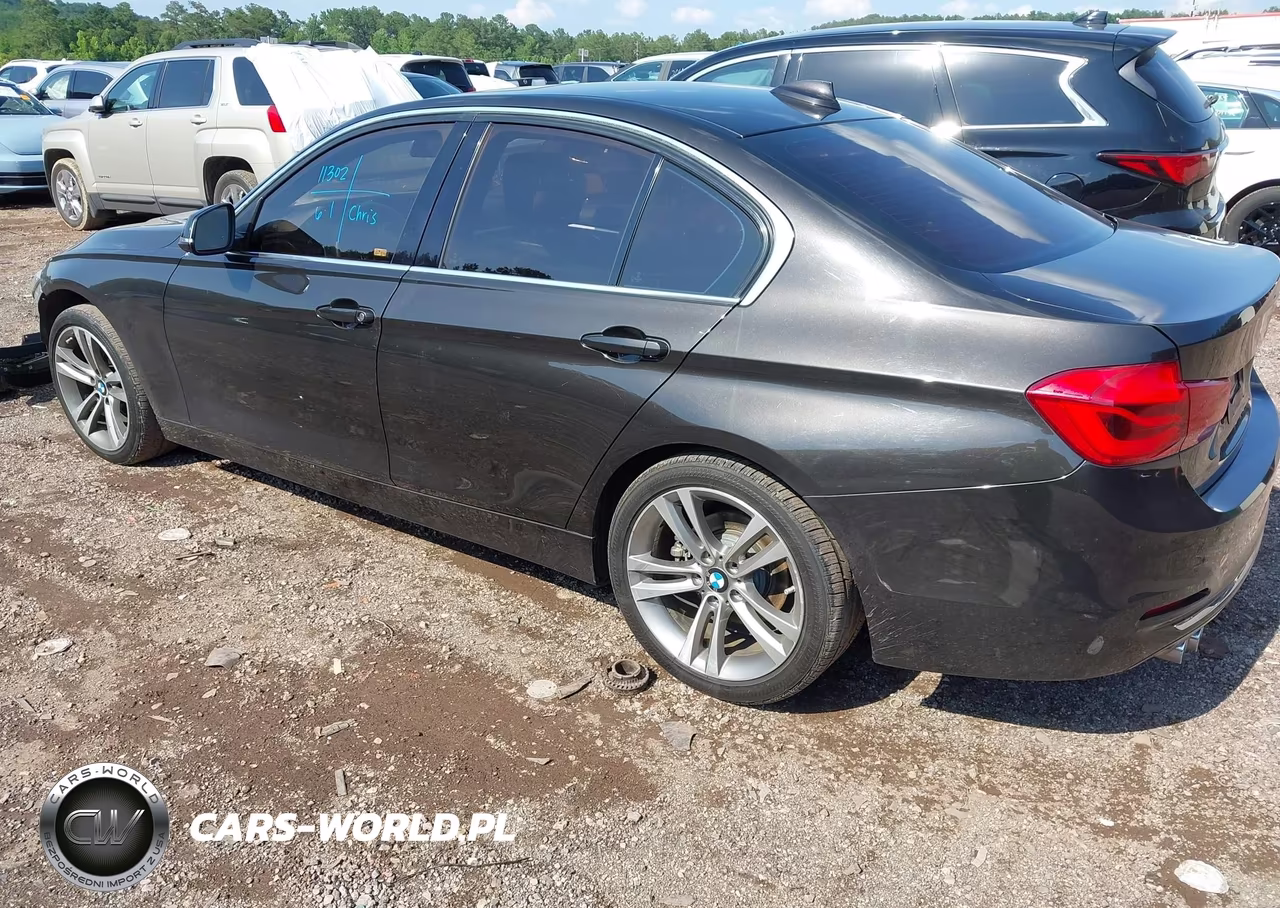 2018 BMW 330I VIN:WBA8B9G57JNU95821 - 3