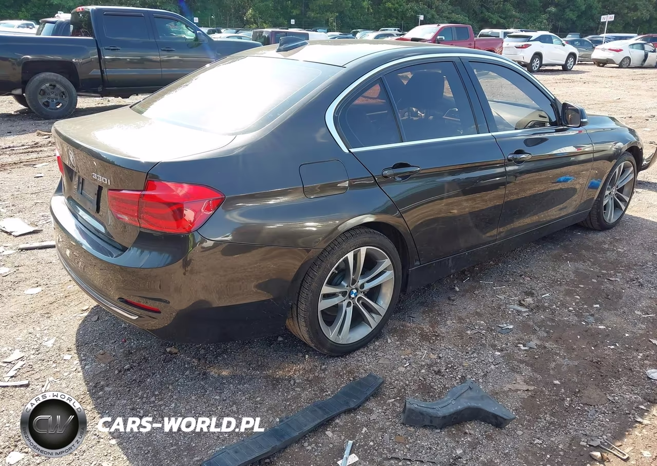 2018 BMW 330I VIN:WBA8B9G57JNU95821 - 4