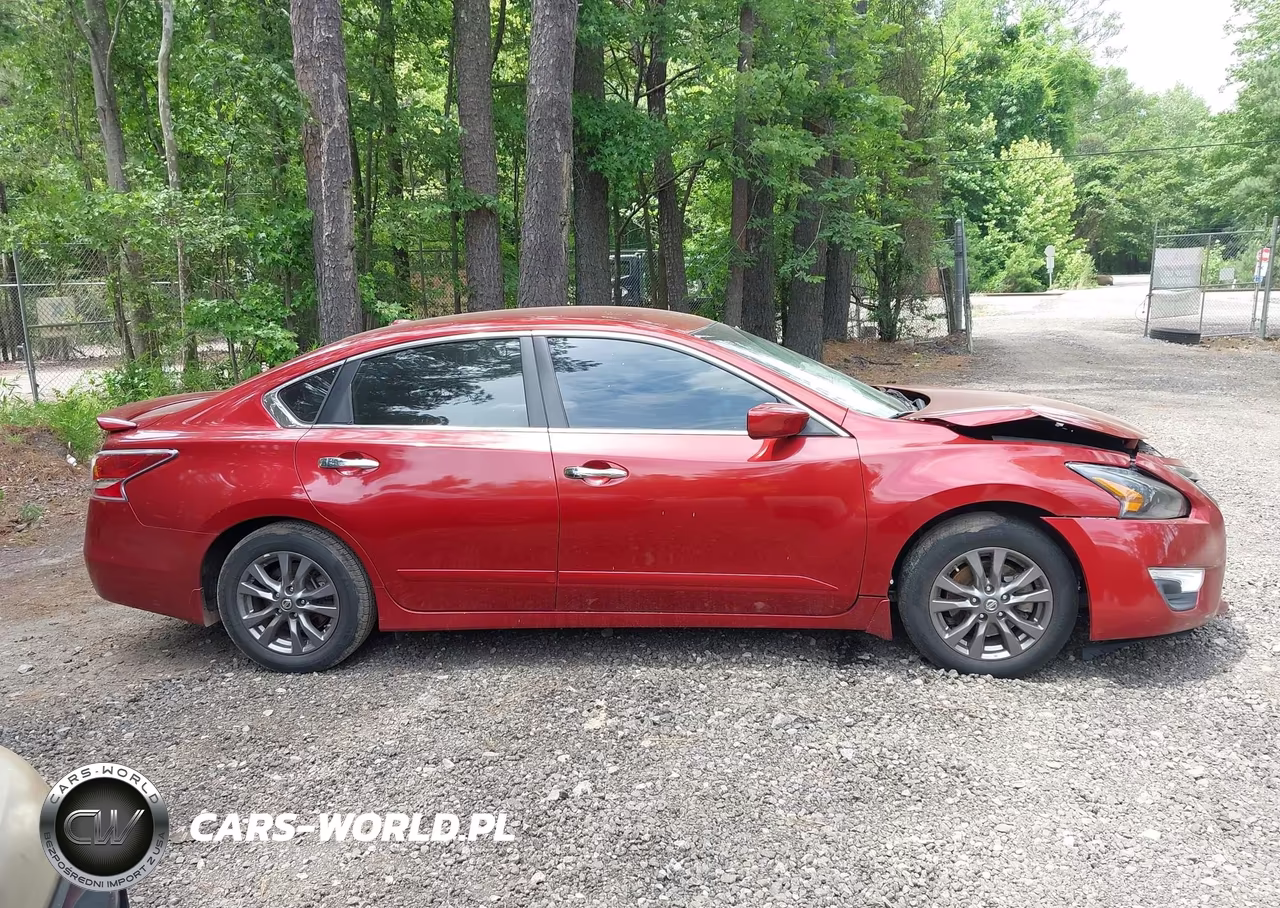 2015 Nissan Altima 2.5 S VIN:1N4AL3AP6FC580635 - 13