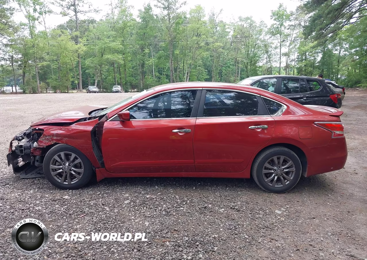 2015 Nissan Altima 2.5 S VIN:1N4AL3AP6FC580635 - 14