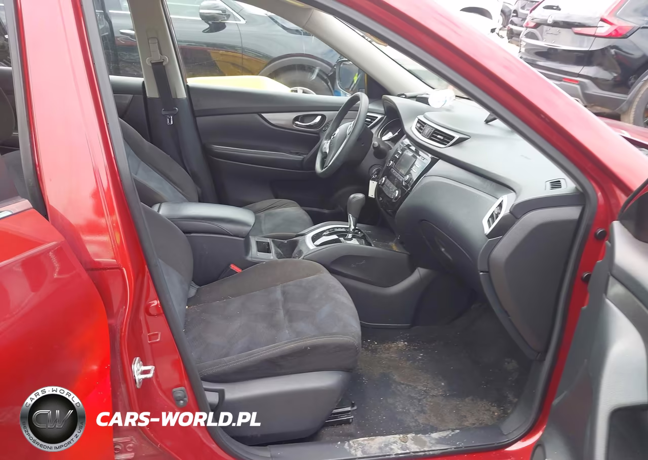 2015 Nissan Rogue S VIN:KNMAT2MV9FP515110 - 5