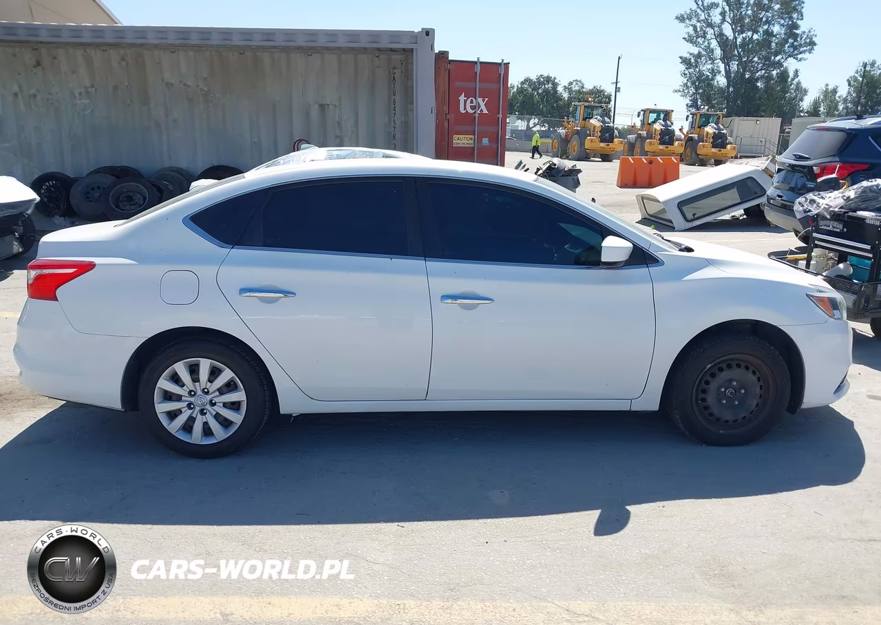 2018 Nissan Sentra S VIN:3N1AB7AP9JY329213 - 13