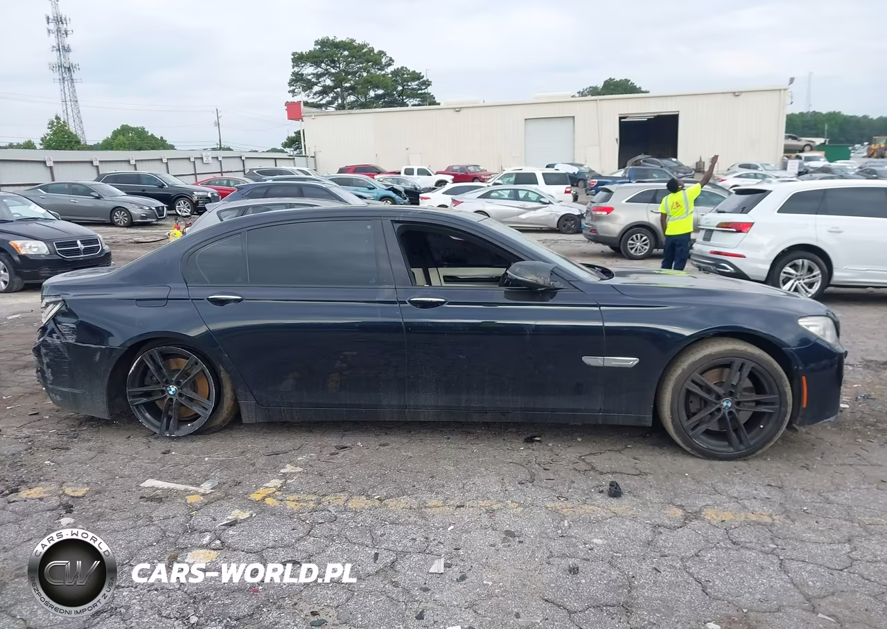 2015 BMW 750Li VIN:WBAYE8C51FD781054 - 13