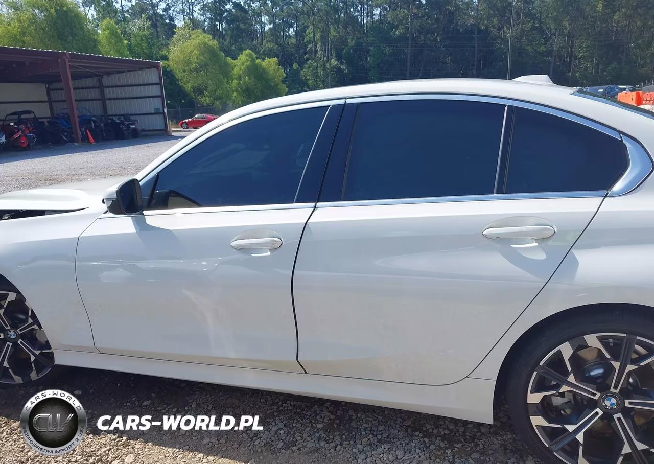 2025 BMW 330I VIN:3MW69CW04S8F10883 - 14