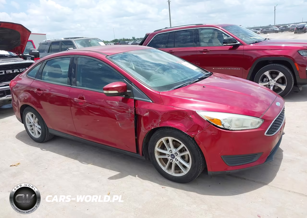 2015 Ford Focus Se VIN:1FADP3F26FL248418 - 6