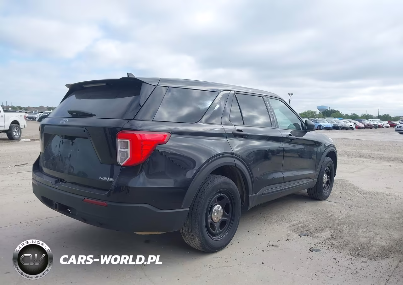 2022 Ford Police Interceptor Utility VIN:1FM5K8AB2NGA31212 - 4