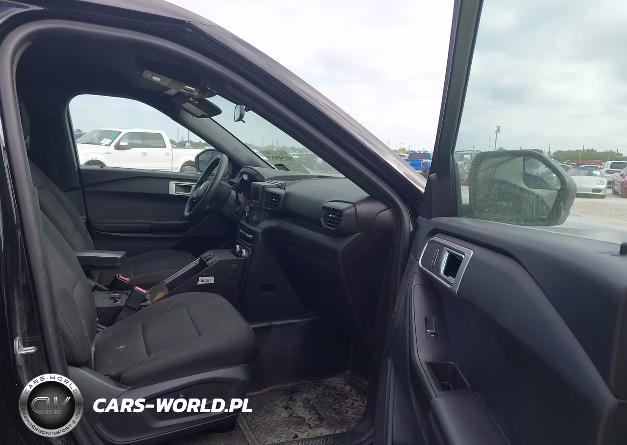 2022 Ford Police Interceptor Utility VIN:1FM5K8AB2NGA31212 - 5
