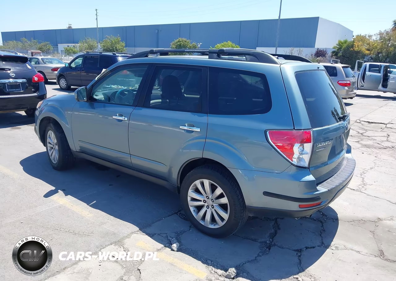 2011 Subaru Forester 2.5X Premium VIN:JF2SHADC2BH751179 - 3