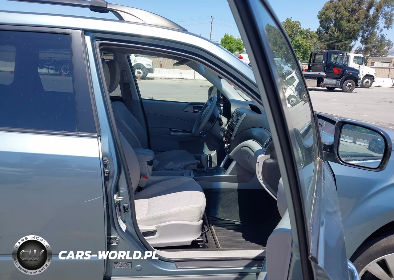 2011 Subaru Forester 2.5X Premium VIN:JF2SHADC2BH751179 - 5