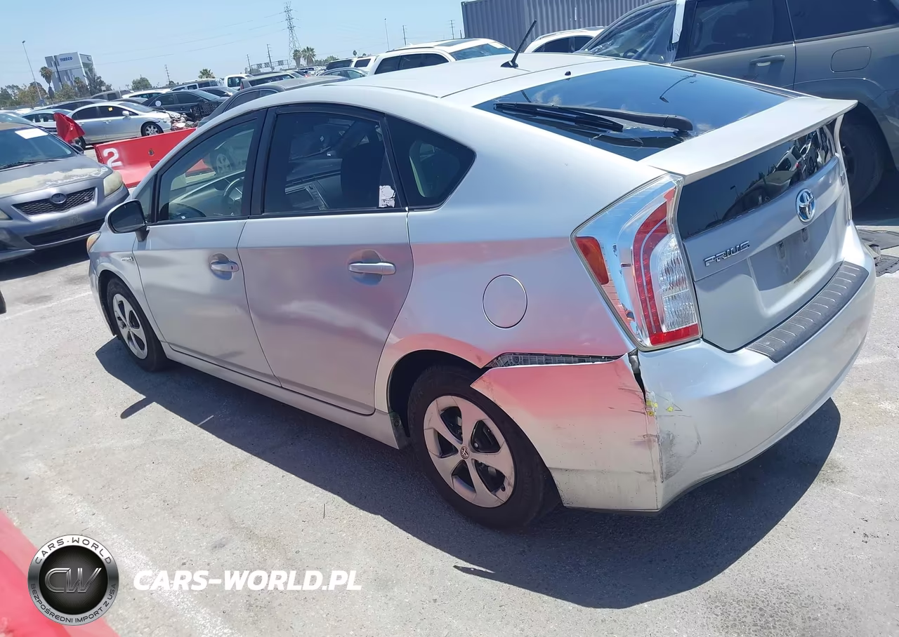 2014 Toyota Prius Two VIN:JTDKN3DU1E0381342 - 3