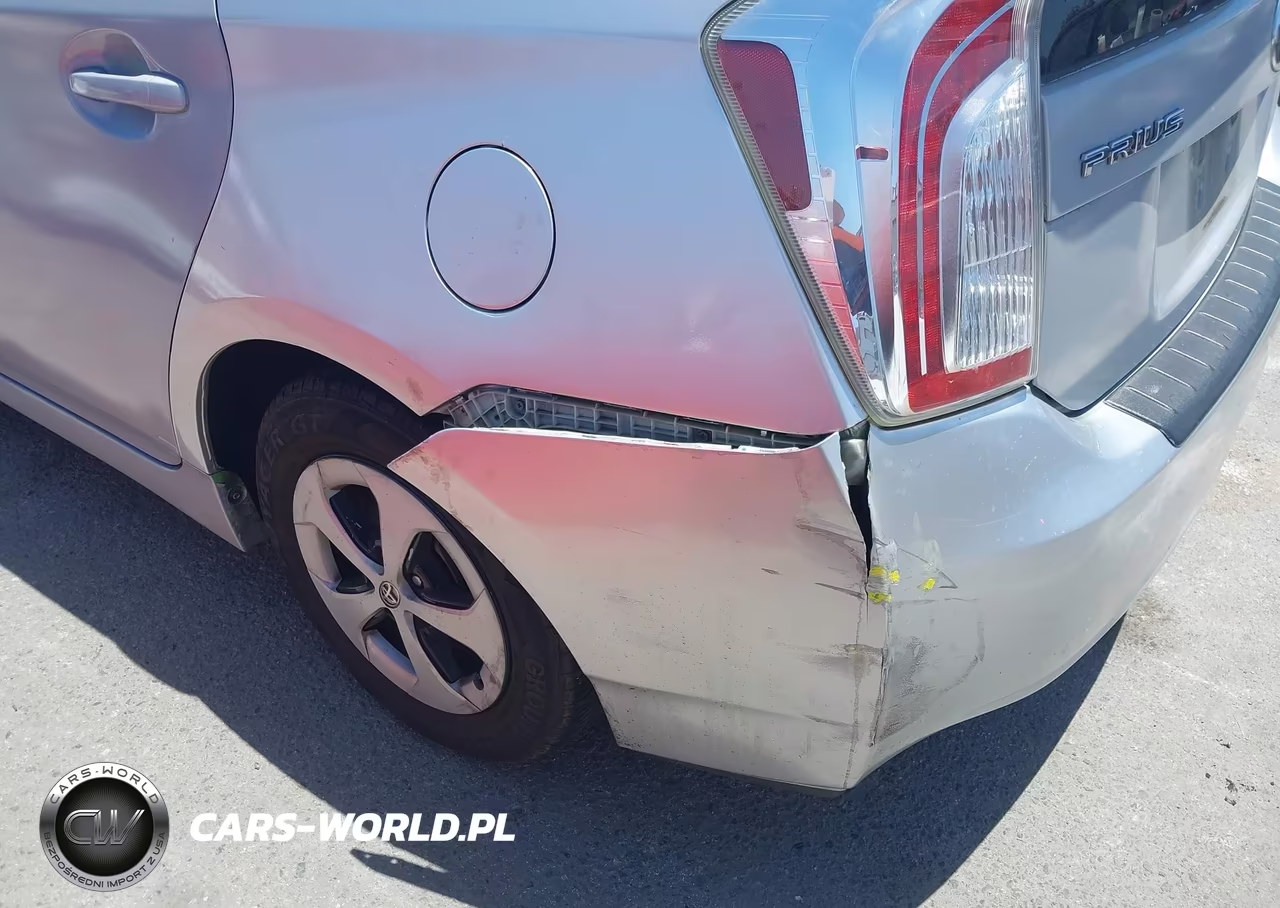 2014 Toyota Prius Two VIN:JTDKN3DU1E0381342 - 6