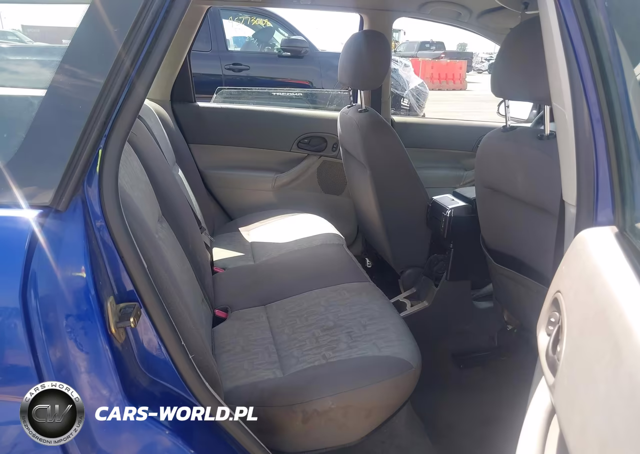 2005 Ford Focus Zxw VIN:1FAFP36NX5W215518 - 8