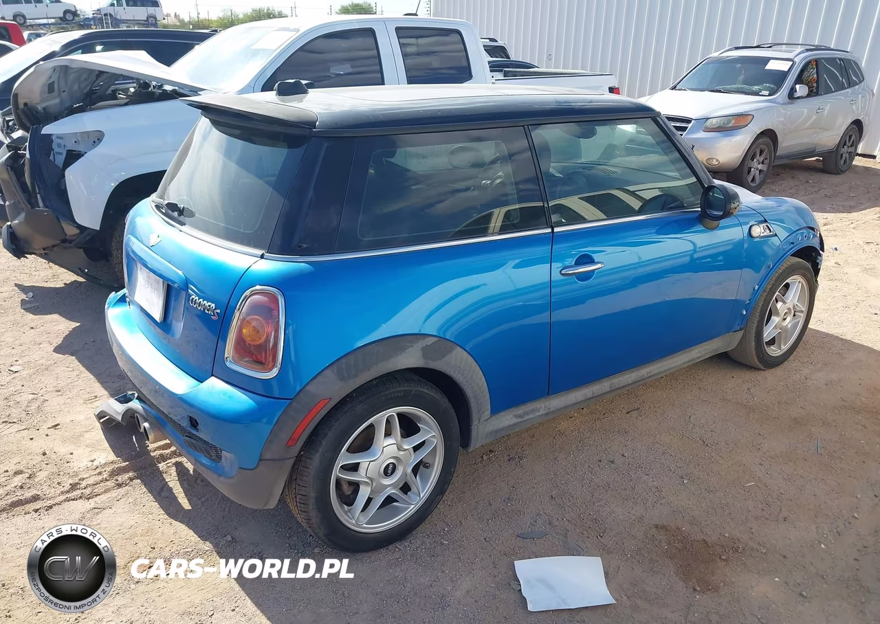 2008 Mini Cooper S VIN:WMWMF73528TV33944 - 4