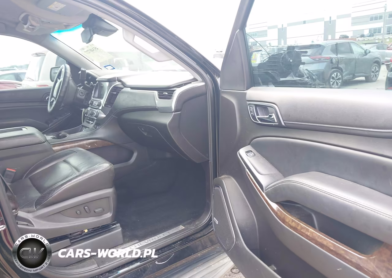 2017 Chevrolet Tahoe Lt VIN:1GNSCBKC8HR120890 - 5