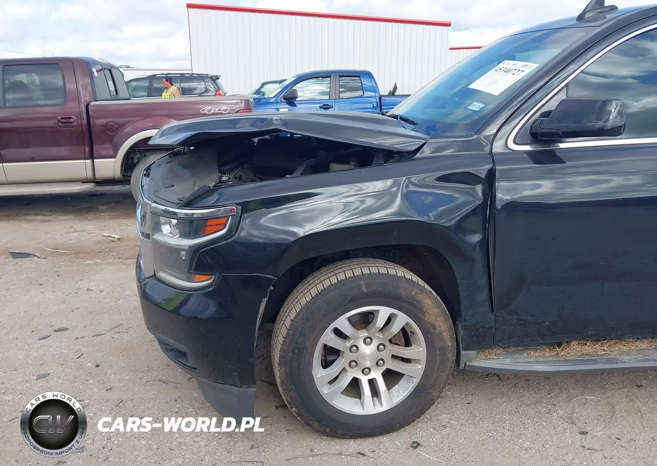 2017 Chevrolet Tahoe Lt VIN:1GNSCBKC8HR120890 - 6