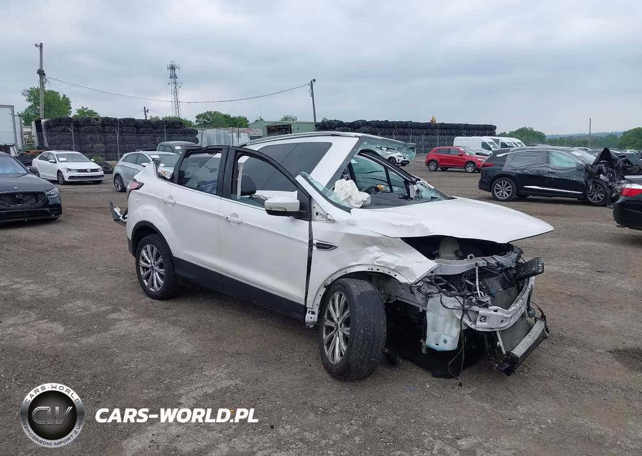 2017 Ford Escape Titanium – zdjęcie 1 z 16