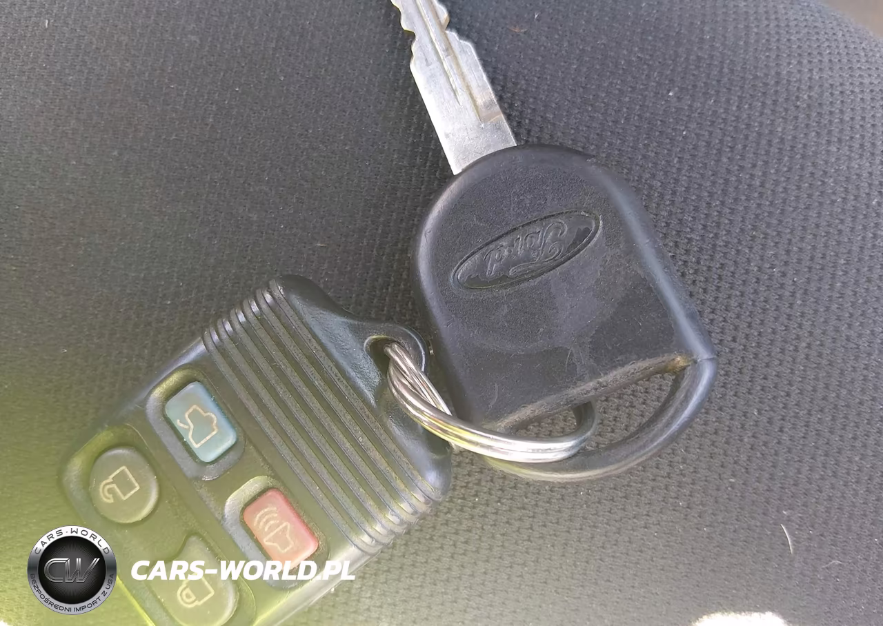 2009 Ford Focus Ses VIN:1FAHP36N39W209302 - 11