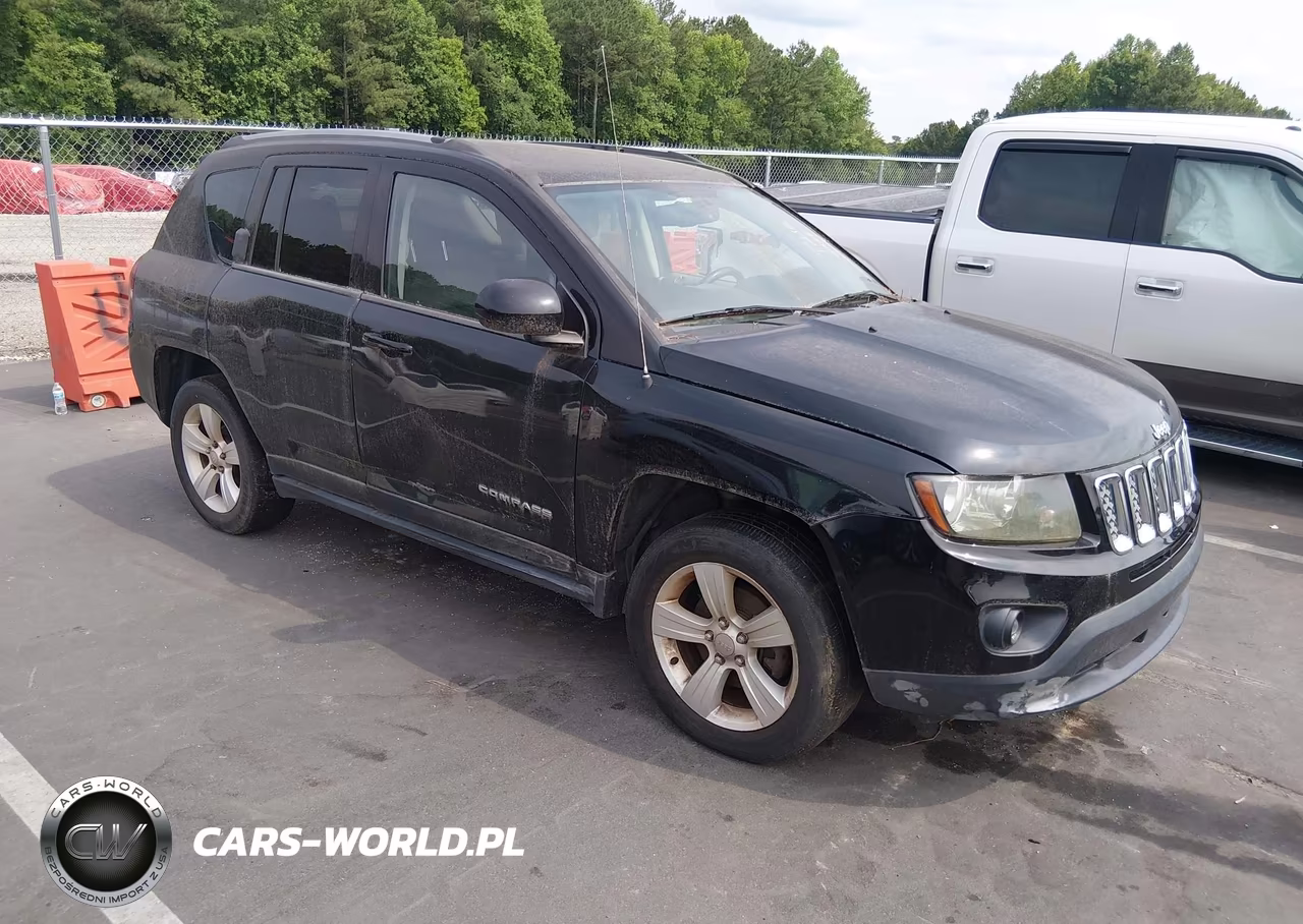 2017 Jeep Compass Latitude 4X4 – zdjęcie 1 z 16