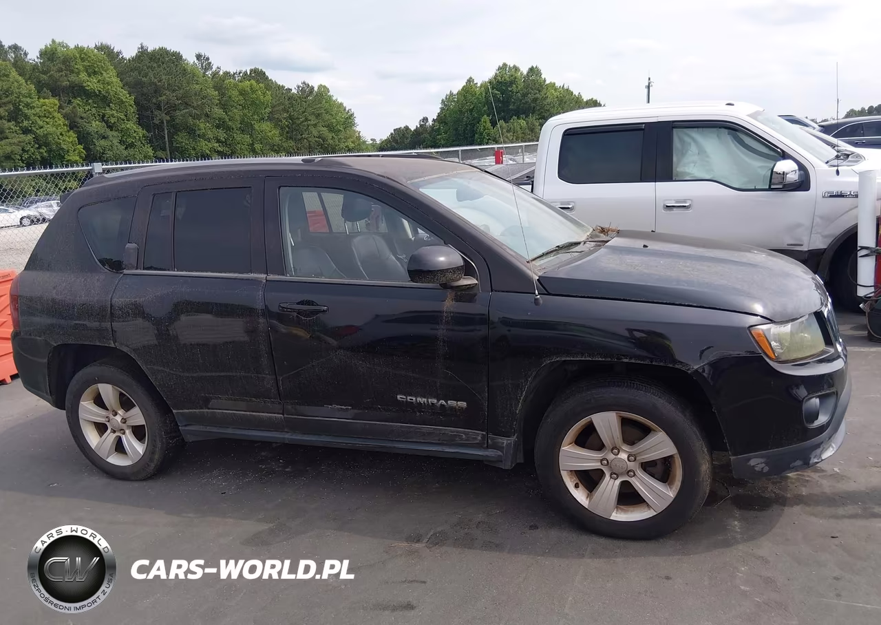 2017 Jeep Compass Latitude 4X4 VIN:1C4NJDEB9HD154585 - 13