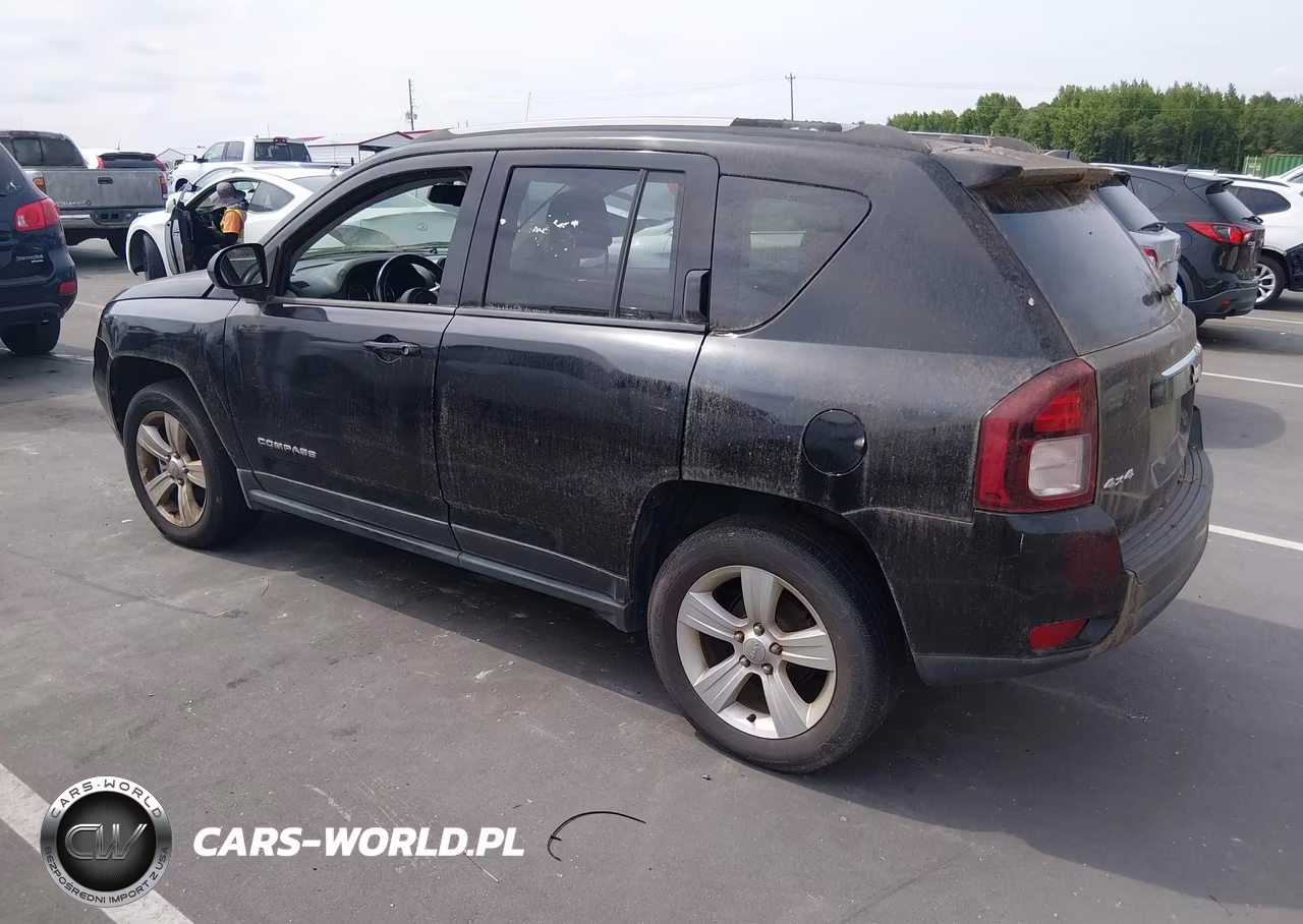 2017 Jeep Compass Latitude 4X4 VIN:1C4NJDEB9HD154585 - 3