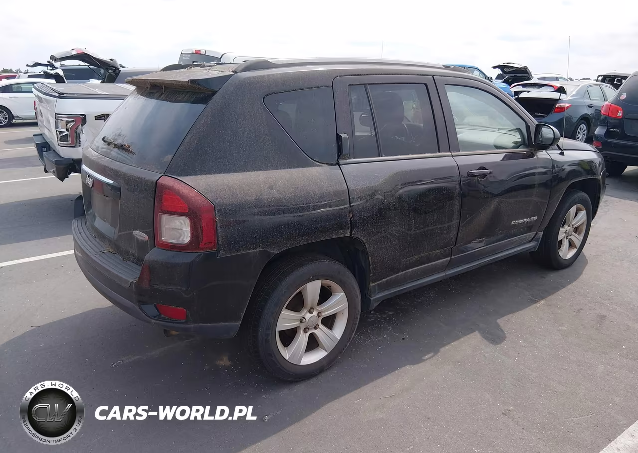2017 Jeep Compass Latitude 4X4 VIN:1C4NJDEB9HD154585 - 4