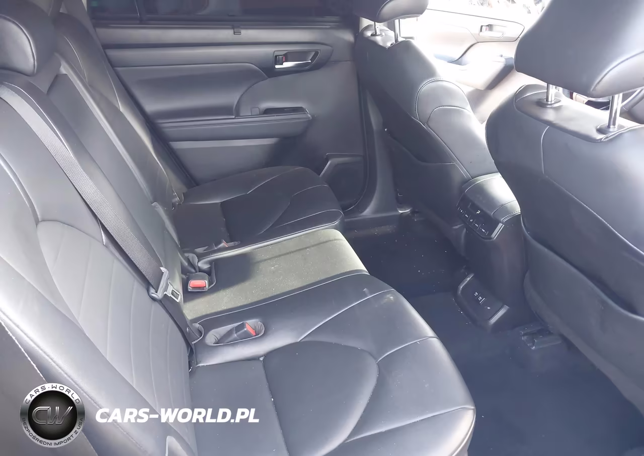 2021 Toyota Highlander Xle VIN:5TDHZRBH7MS078245 - 8
