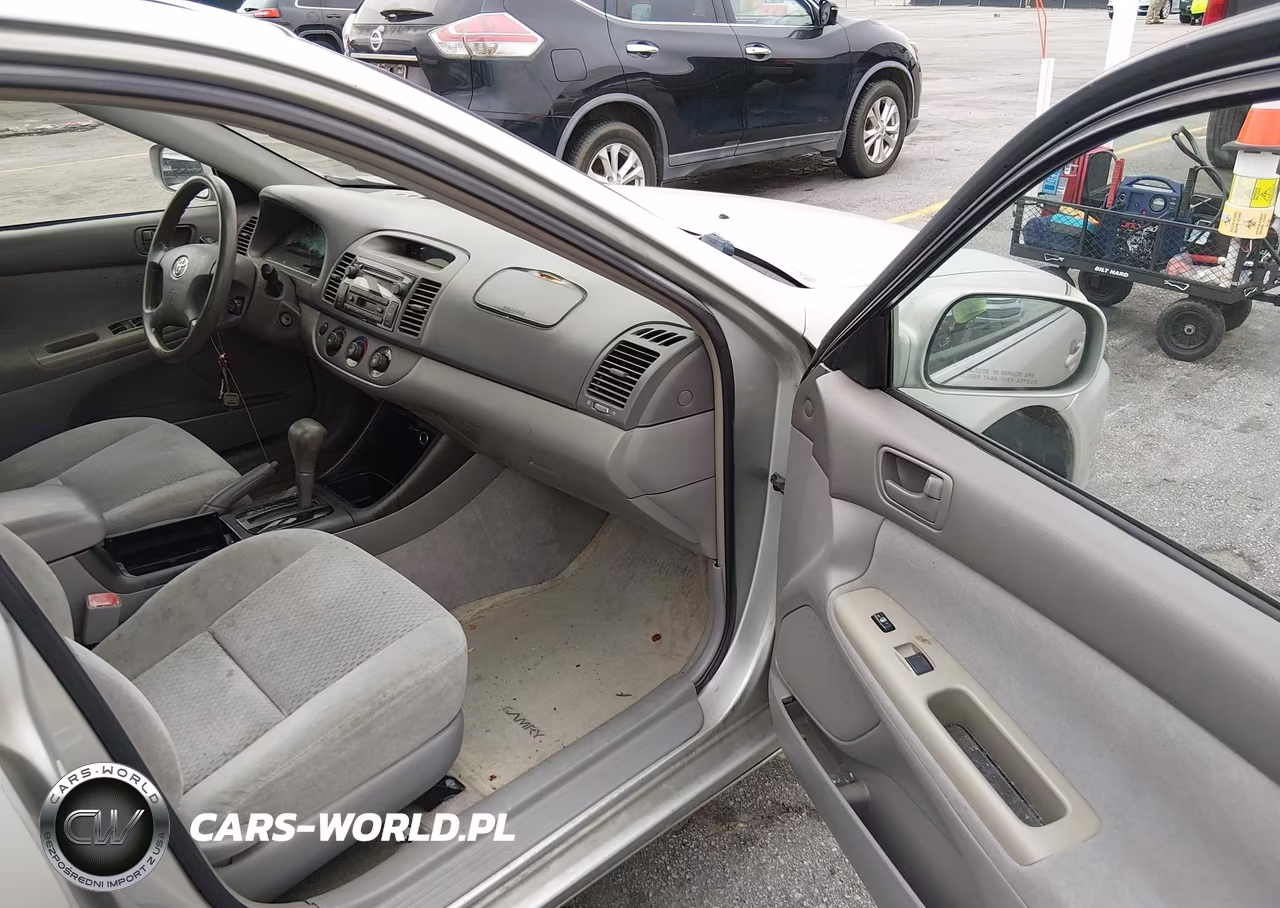 2004 Toyota Camry Le VIN:4T1BE32K24U271209 - 5