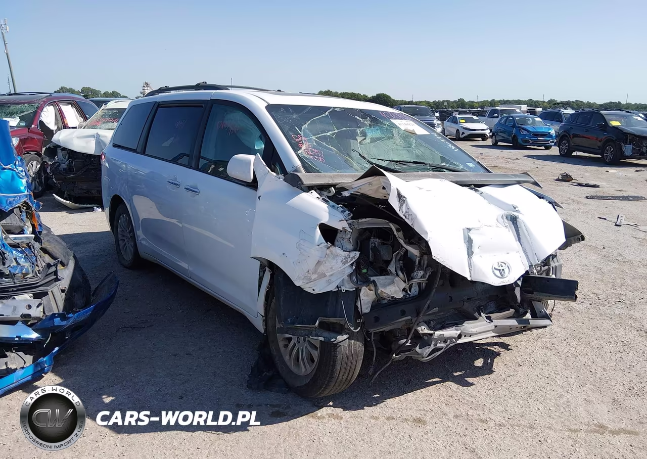 2012 Toyota Sienna Xle V6 8 Passenger