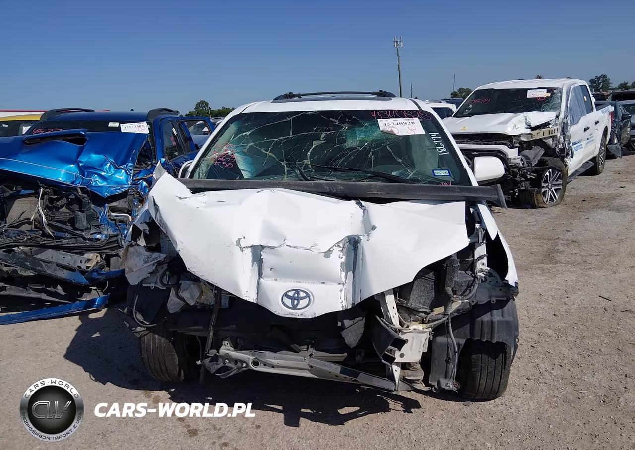 2012 Toyota Sienna Xle V6 8 Passenger VIN:5TDYK3DC2CS186774 - 11