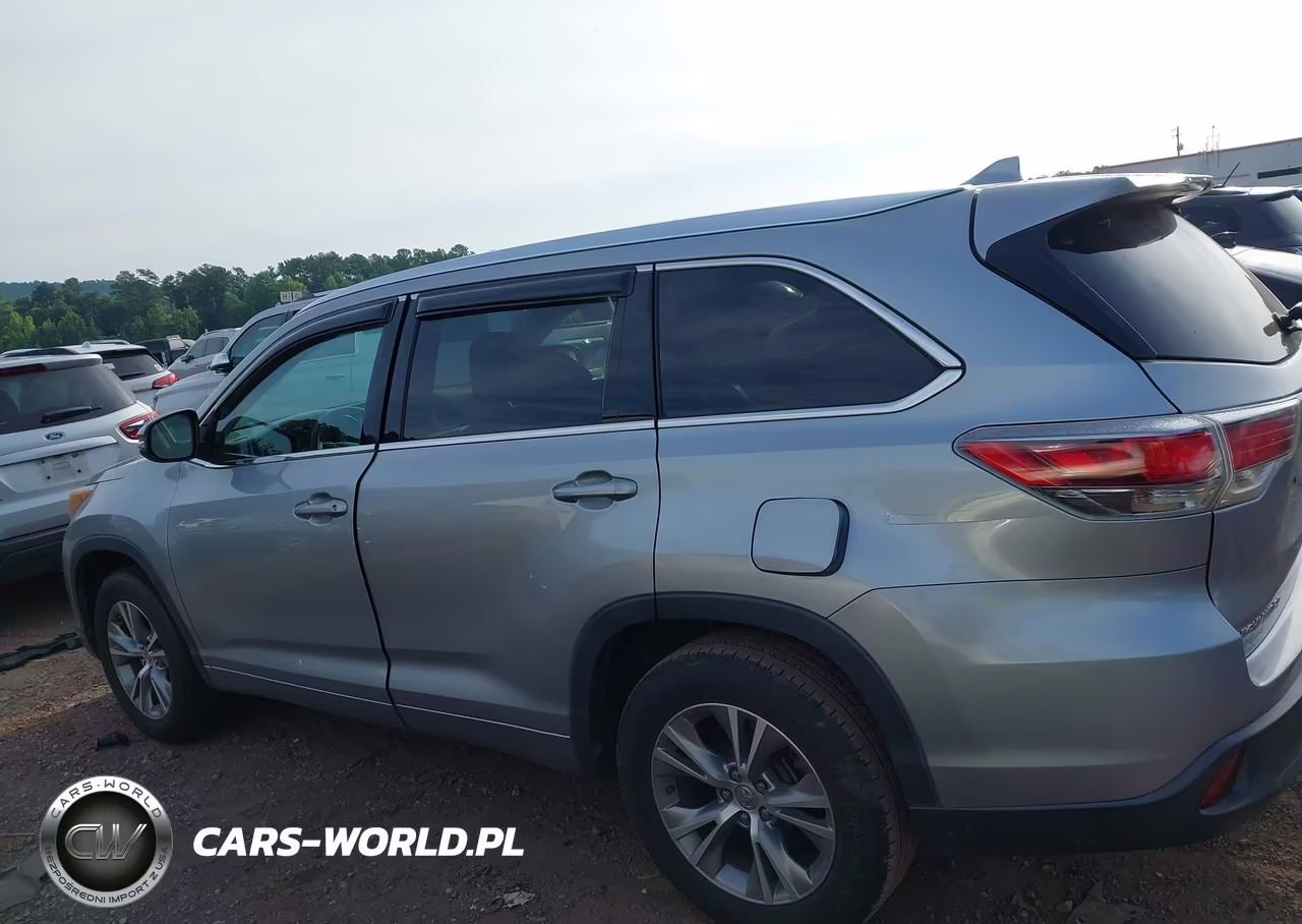 2015 Toyota Highlander Xle V6 VIN:5TDKKRFH5FS106163 - 14